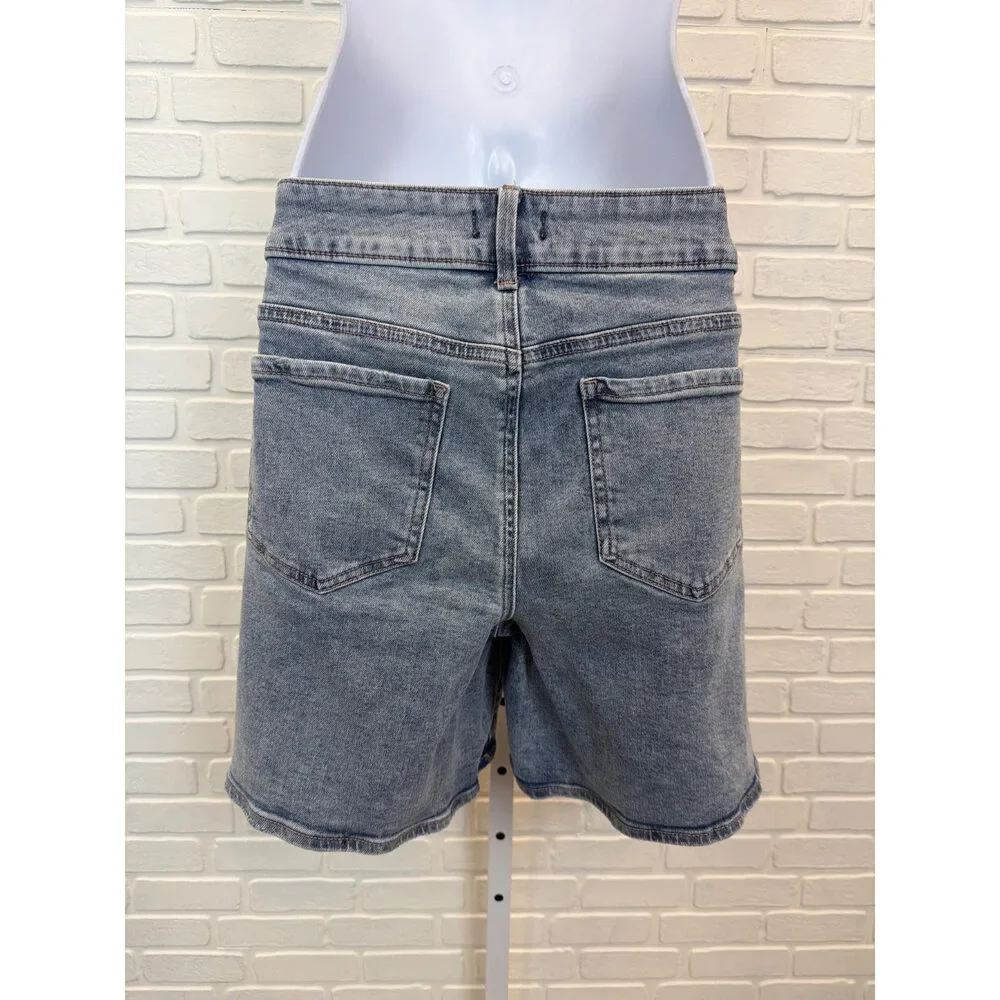 NYDJ Fit Is Everything Denim Shorts Light Wash Size 10